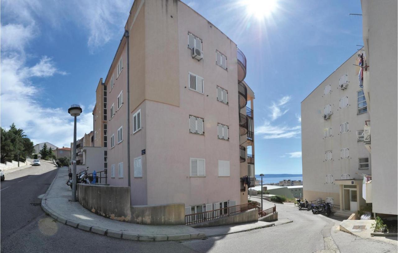 Apartament Stunning In With Kitchen Makarska
